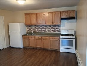 278 Sayles St in Providence, RI - Building Photo - Building Photo