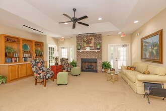 Manor York Senior in Rock Hill, SC - Building Photo - Building Photo