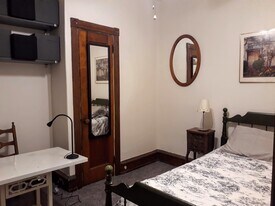 4646 Hazel Ave in Philadelphia, PA - Building Photo