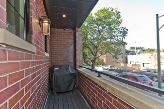 4753 N Hamilton Ave, Unit 1N in Chicago, IL - Building Photo - Building Photo