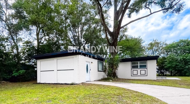 922 Westgate Dr