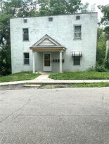 4315 Paige Ave NW in Canton, OH - Building Photo