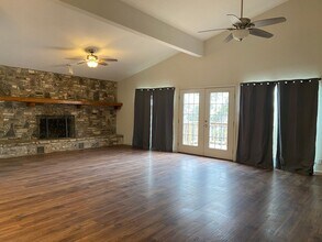 1389 River Ranch Dr in Bandera, TX - Building Photo - Building Photo