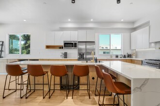 4800-4802 S Slauson Ave in Culver City, CA - Foto de edificio - Building Photo