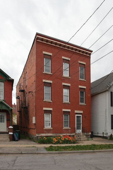 319 Front St in Schenectady, NY - Building Photo