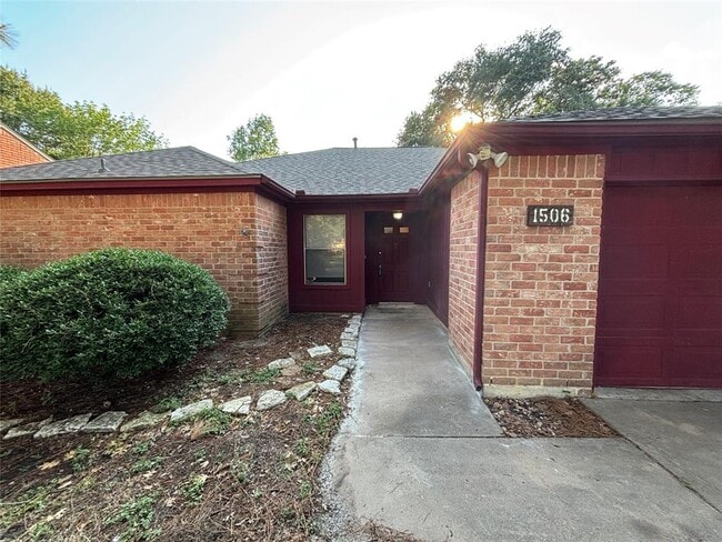 1506 Park Maple Dr