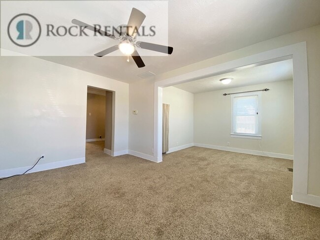 103 W 6th Ave in Hutchinson, KS - Building Photo - Building Photo