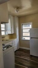 618 N Juanita Ave, Unit 618 B in Redondo Beach, CA - Foto de edificio - Building Photo