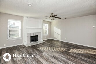 3813 Clear Brook Cir in Fort Worth, TX - Building Photo - Building Photo
