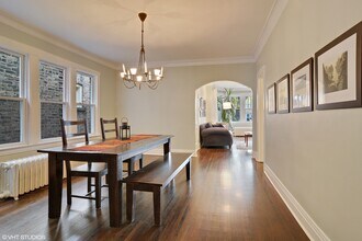 5011 N Mozart St, Unit 1 in Chicago, IL - Building Photo - Building Photo