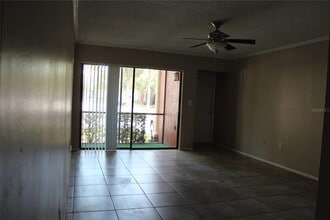 5672 Baywater Dr in Tampa, FL - Building Photo - Building Photo