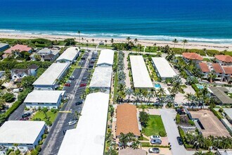 17 Fayette Dr in Boynton Beach, FL - Building Photo - Building Photo