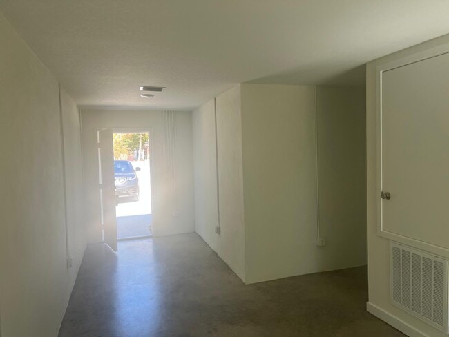 2703 Ave G in Fort Pierce, FL - Building Photo - Building Photo