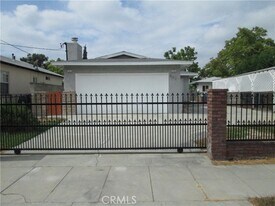 852 N Davidson Ave in San Bernardino, CA - Building Photo