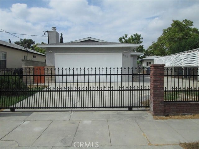 property at 852 N Davidson Ave