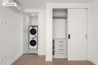 18-11 21st Dr in Queens, NY - Building Photo - Building Photo