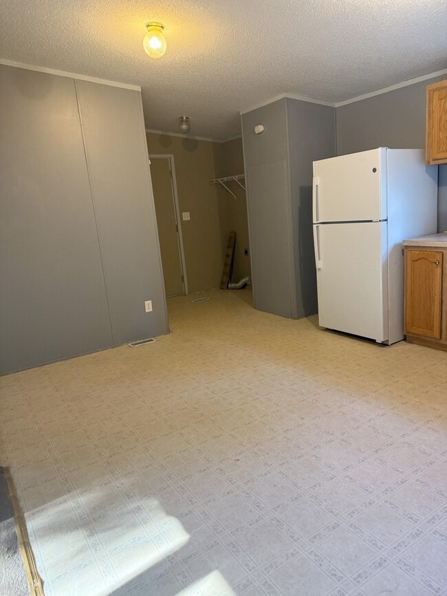 131 Island Rd in Phoenix, NY - Building Photo - Building Photo