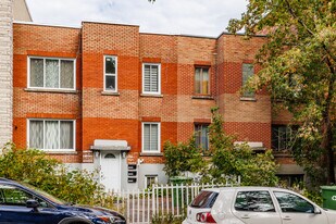 2217 Régent Av in Montréal, QC - Building Photo