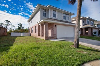 722 Marsh Harbor Dr in Mary Esther, FL - Building Photo - Building Photo
