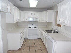 112 N Wayne Ave in Lubbock, TX - Building Photo - Building Photo