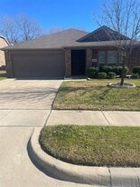 1709 Cattleman St in Van Alstyne, TX - Building Photo