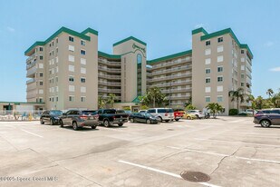 3400 Ocean Beach Blvd in Cocoa Beach, FL - Building Photo