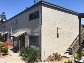 3000 Nicol Ave in Oakland, CA - Building Photo - Building Photo