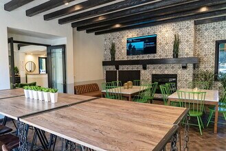 Palma Sorrento at Palm Valley in San Jose, CA - Building Photo - Building Photo