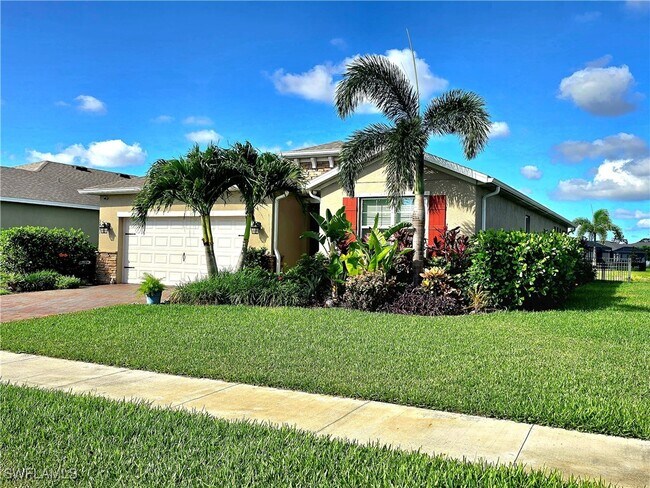 3401 Acapulco Cir in Cape Coral, FL - Building Photo - Building Photo