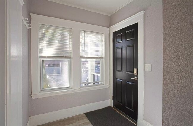 287 Medford St in Somerville, MA - Building Photo - Building Photo