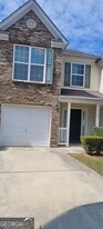 7102 Georges Way in Morrow, GA - Building Photo