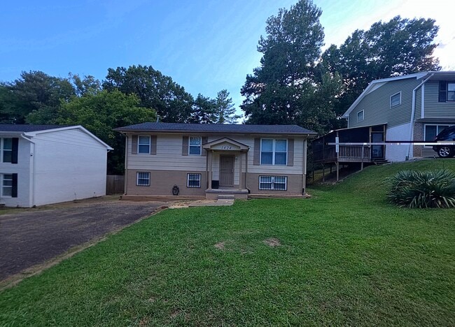property at 1424 Carousel Rd