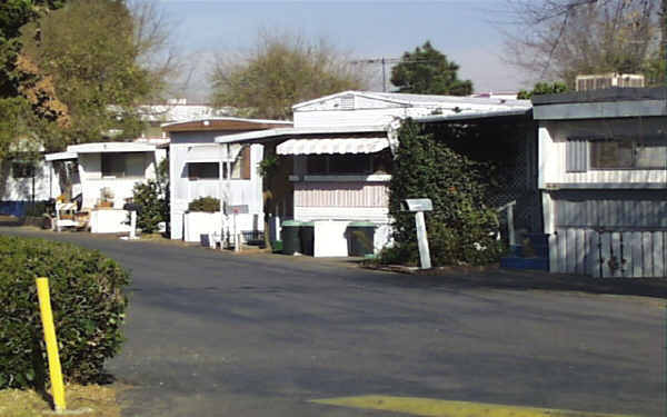 Thunderbird Lodge Mobile Home Park in Garden Grove, CA - Building Photo