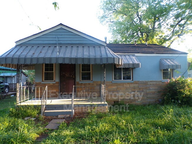 708 40th St in Fairfield, AL - Building Photo - Building Photo