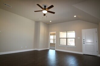 1325 White Sand Dr in Azle, TX - Building Photo - Building Photo