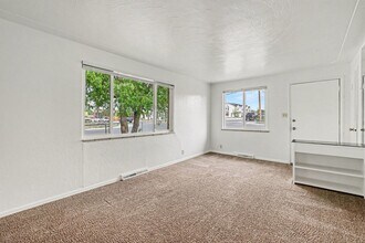 3290 W 65th Ave in Denver, CO - Building Photo - Building Photo