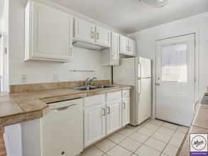 2214 S Granada Dr in Tempe, AZ - Building Photo - Building Photo