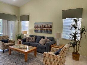 9333 World Cup Way in Port St. Lucie, FL - Foto de edificio - Building Photo