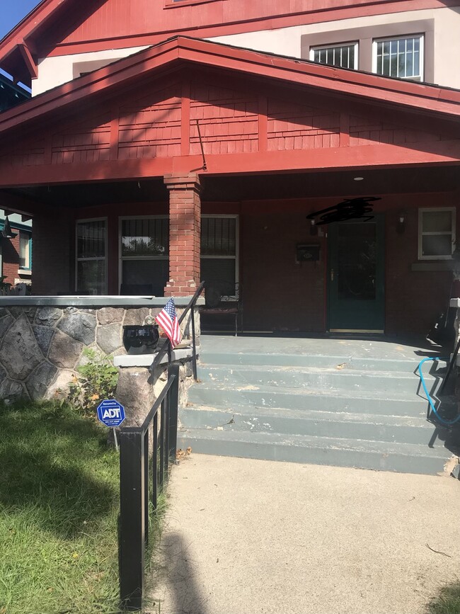 1305 Sigsbee St SE, Unit SharedHome in Grand Rapids, MI - Building Photo - Building Photo