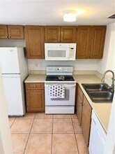 3865 NW 90th Ave in Sunrise, FL - Building Photo - Building Photo