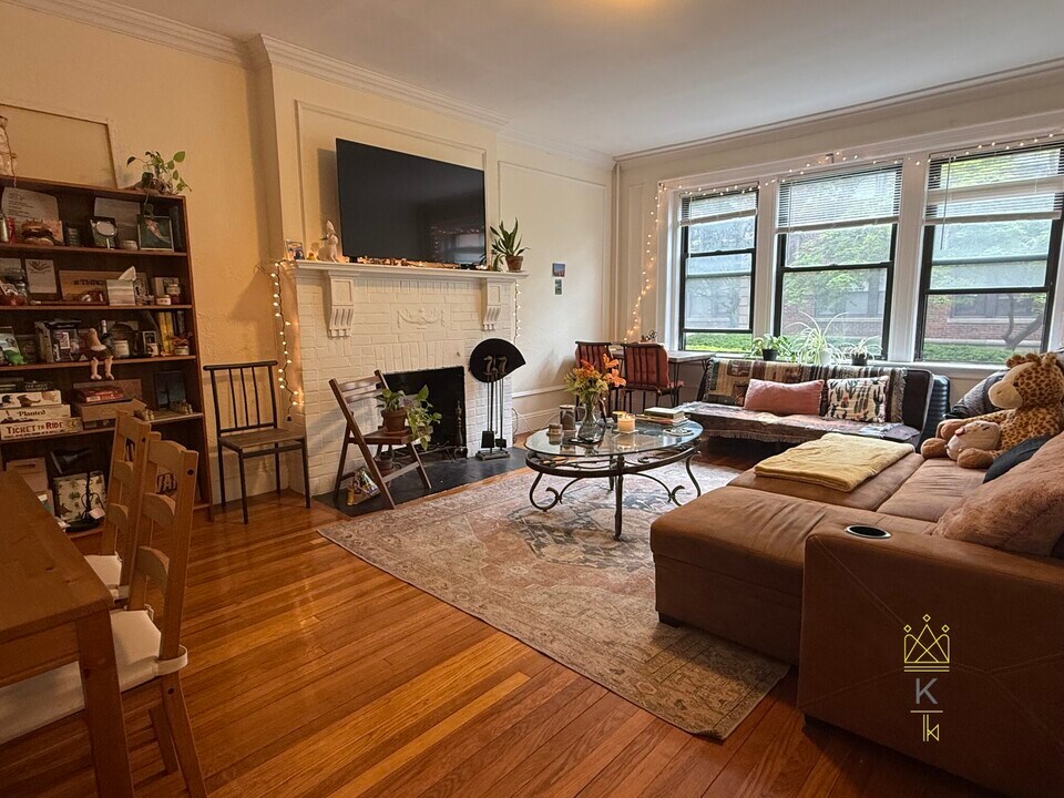 30 Park St in Brookline, MA - Building Photo
