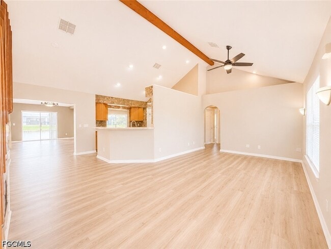 3737 SW 11th Ct