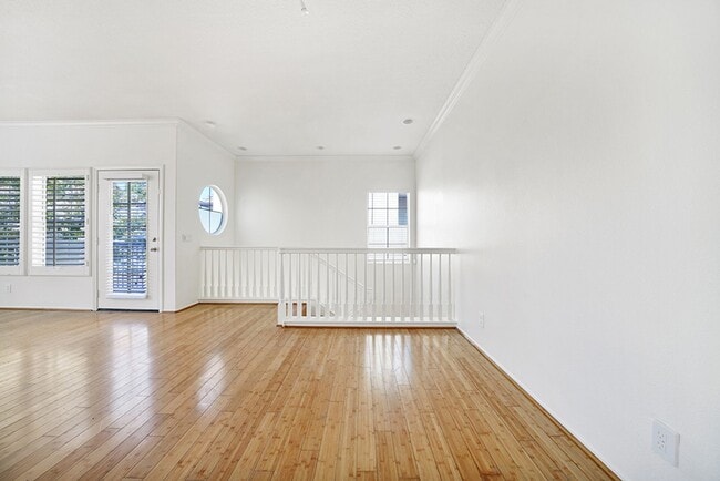 94 Anjou in Newport Beach, CA - Building Photo - Building Photo