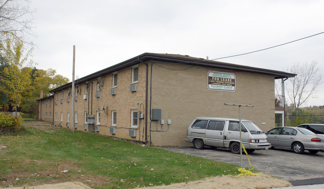 202-210 E Van Emmon St in Yorkville, IL - Building Photo - Building Photo