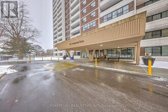 101 Prudential Dr in Toronto, ON - Building Photo - Building Photo