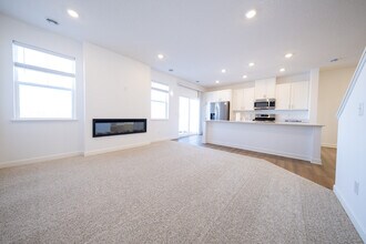 2255 Tyrone Dr in Shakopee, MN - Building Photo - Building Photo