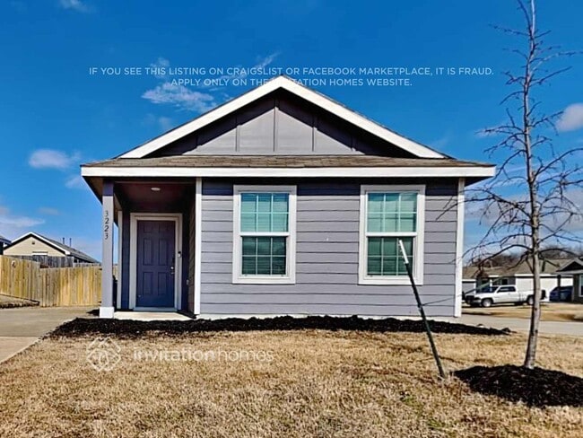 property at 3223 Crestone Dr