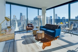 Millie on Michigan in Chicago, IL - Foto de edificio - Interior Photo