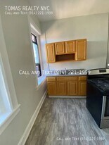 73 N Broadway in Yonkers, NY - Building Photo