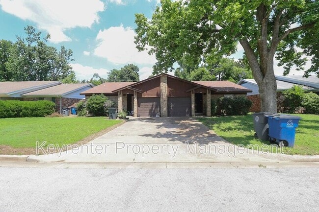 6135 S Troost Ave in Tulsa, OK - Building Photo - Building Photo